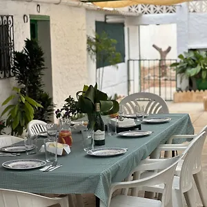 https://villa-remedios.hotelsinnerja.org